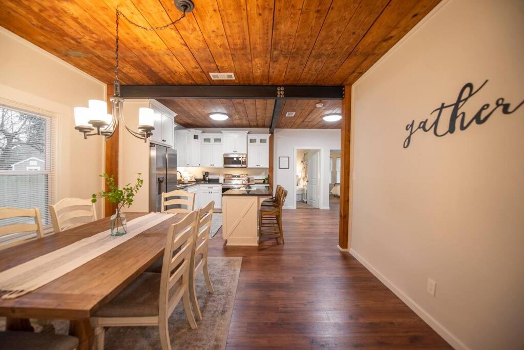 NEW-Ethel Rose Cottage-5 min to Magnolia Silos photo 2