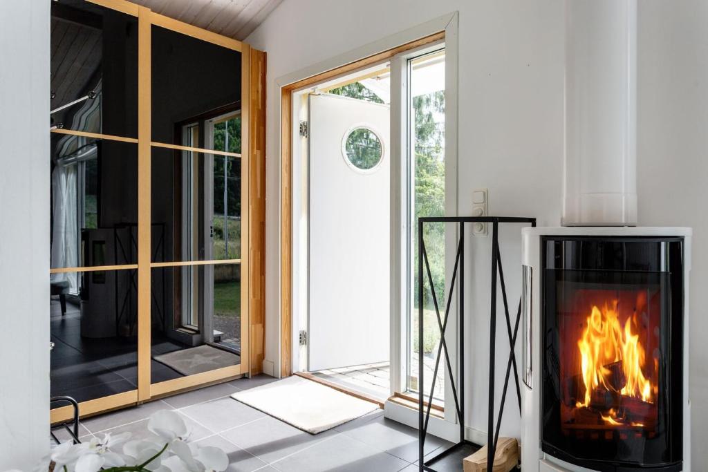 Five-Bedroom holiday home by the river of lagan photo 3