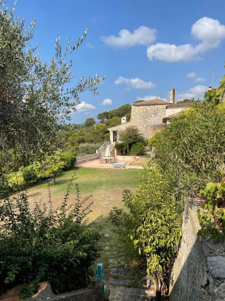 La Petite Maison photo 1