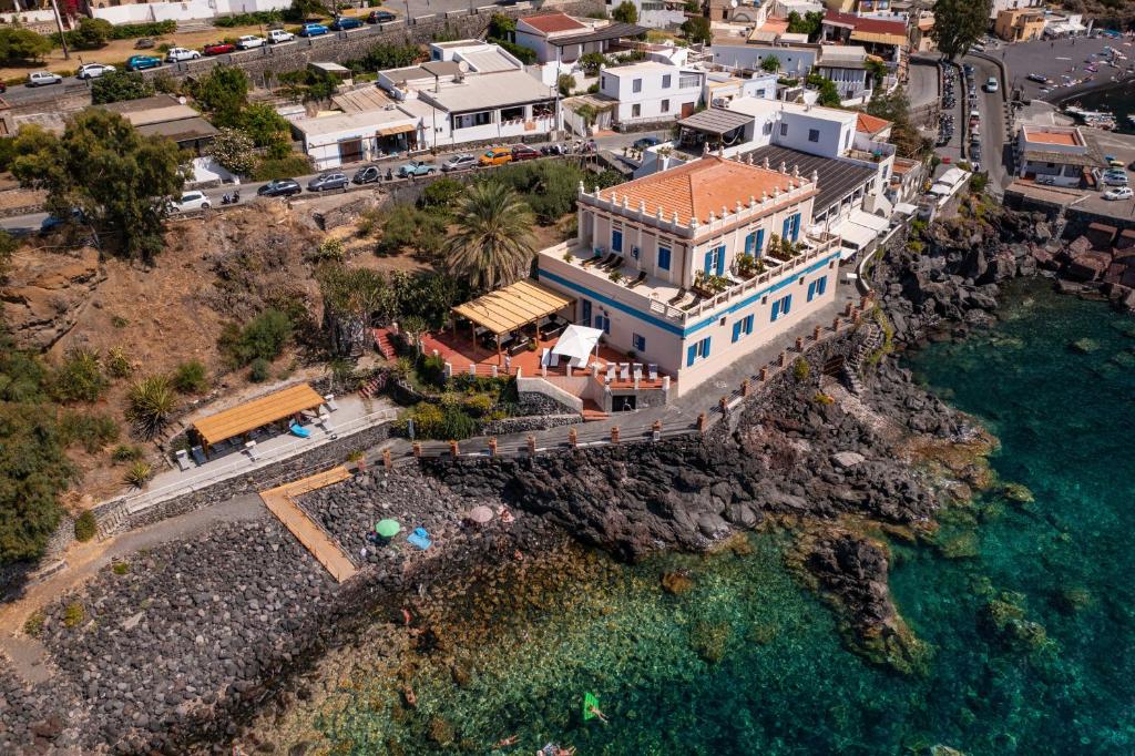 Hotel L'Ariana ISOLE EOLIE - UNA Esperienze photo 2