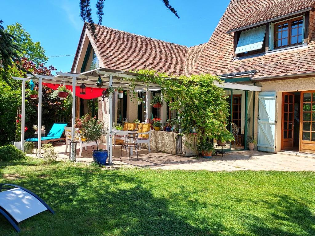 En pleine campagne, proche du Mans - chambre d'hôtes photo 3