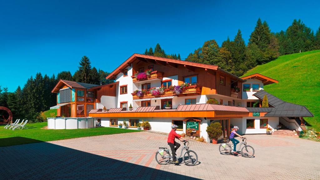 Ferienwohnung Saalbach Fieberbrunn photo 2