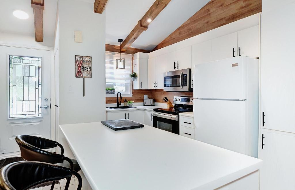 Condo 47 Chemin de la Corniche by Les Chalets Alpins photo 2