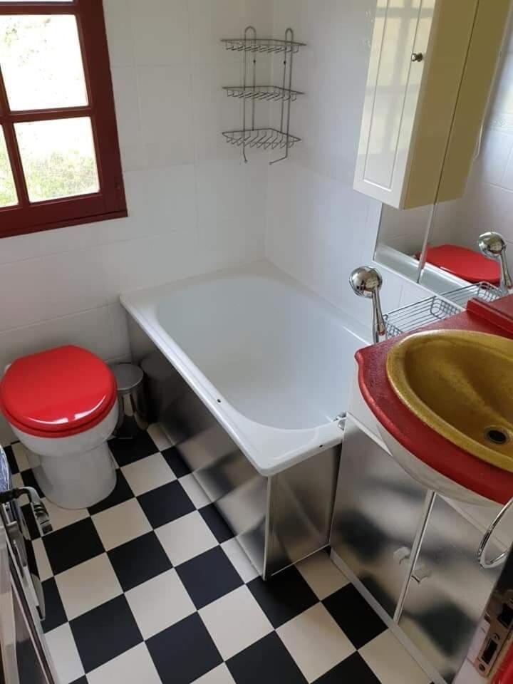 Gîtes Les Perouilles - La loge climatisée de Naïda photo 4
