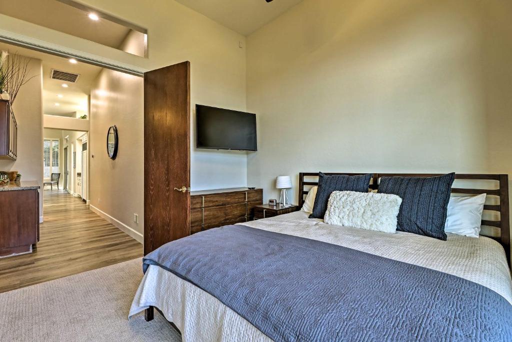 Patio, Playground! Glendale Family Gem Near Golf - Tap to explore photos