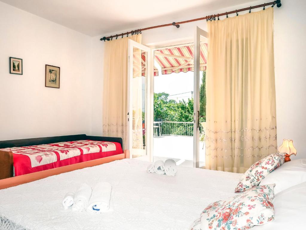 Apartment Manestar - CKV221 by Interhome photo 4
