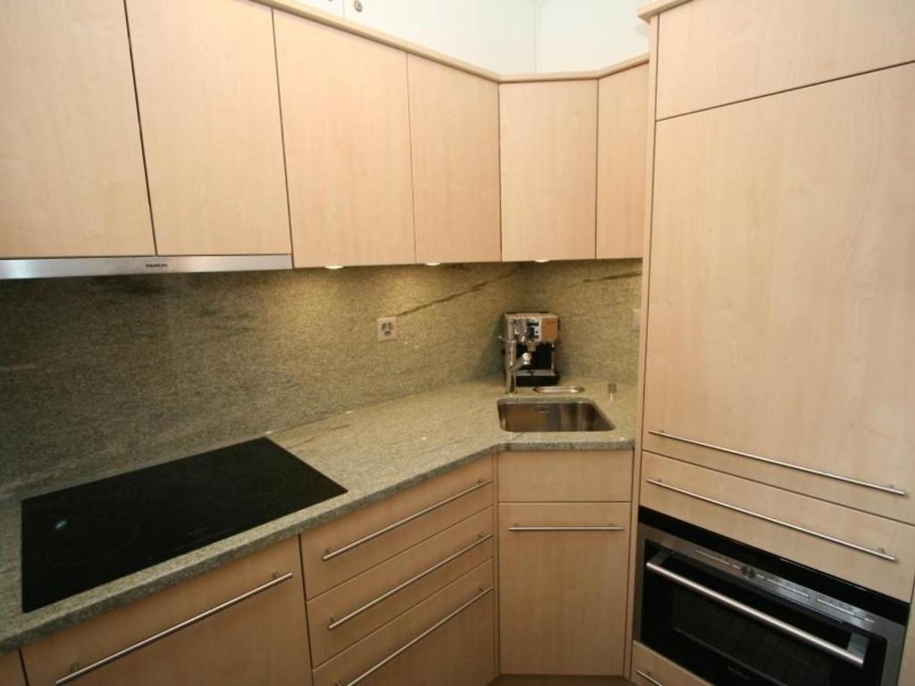 Apartment Chesa Alvetern 5 by Interhome photo 3