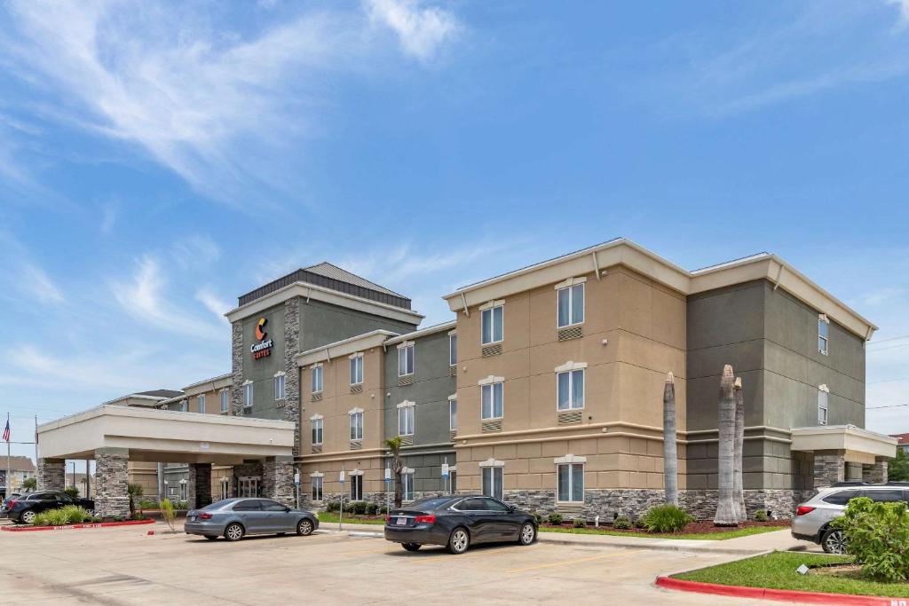 Comfort Suites Near Texas A&M University - Corpus Christi image