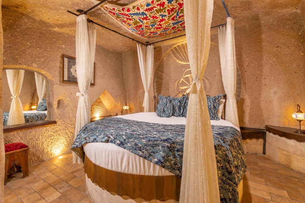 Adora Cave Suites - photo 3