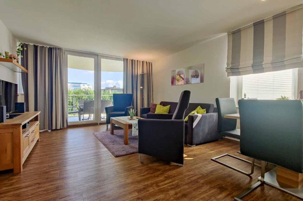 Ferienwohnung-308-Hohe-Lith-Duhnen-mit-eigenem-Strandkorb-am-Strand photo 1