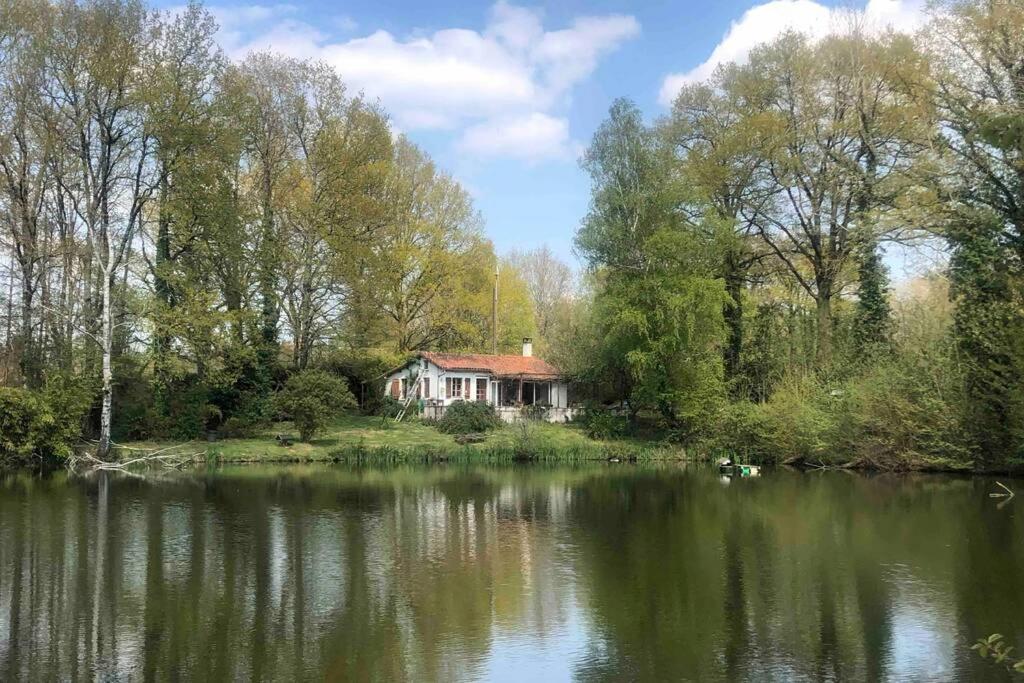 La Petite Maison au bord de l’étang photo 1