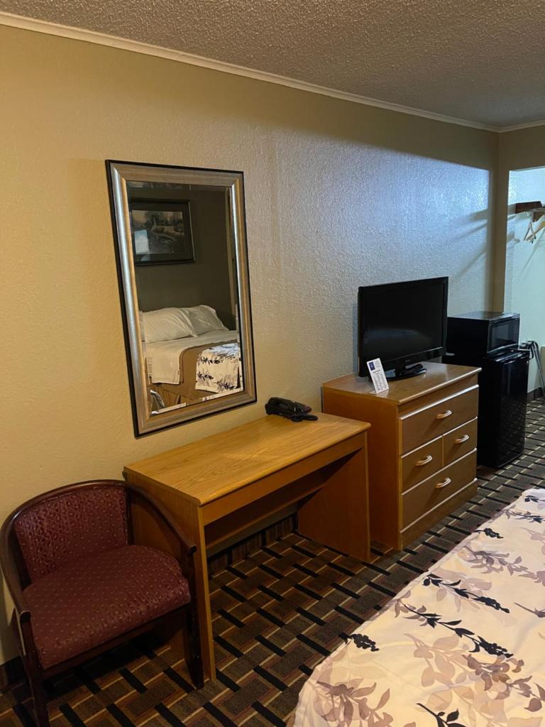Bravo Inn photo 4