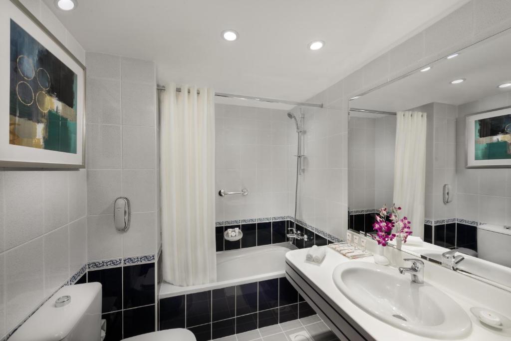 Студио (Представительский номер-студио), Апарт-отель Savoy Central Hotel Apartments