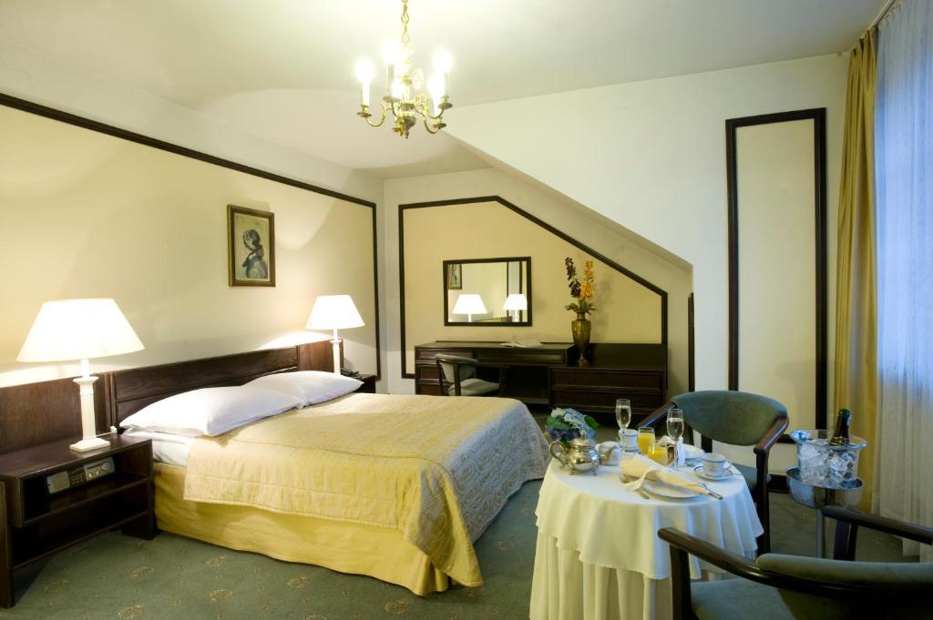Сьюит (Стандартный люкс), Hotel Zajazd Napoleoński