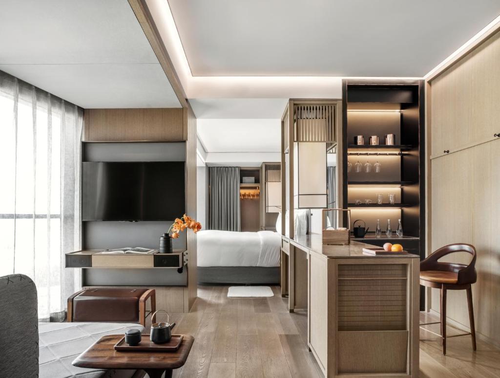 Сьюит (Chao Baby Suite inclusive Mini Bar and 24 hours stay), CHAO Sanlitun Beijing