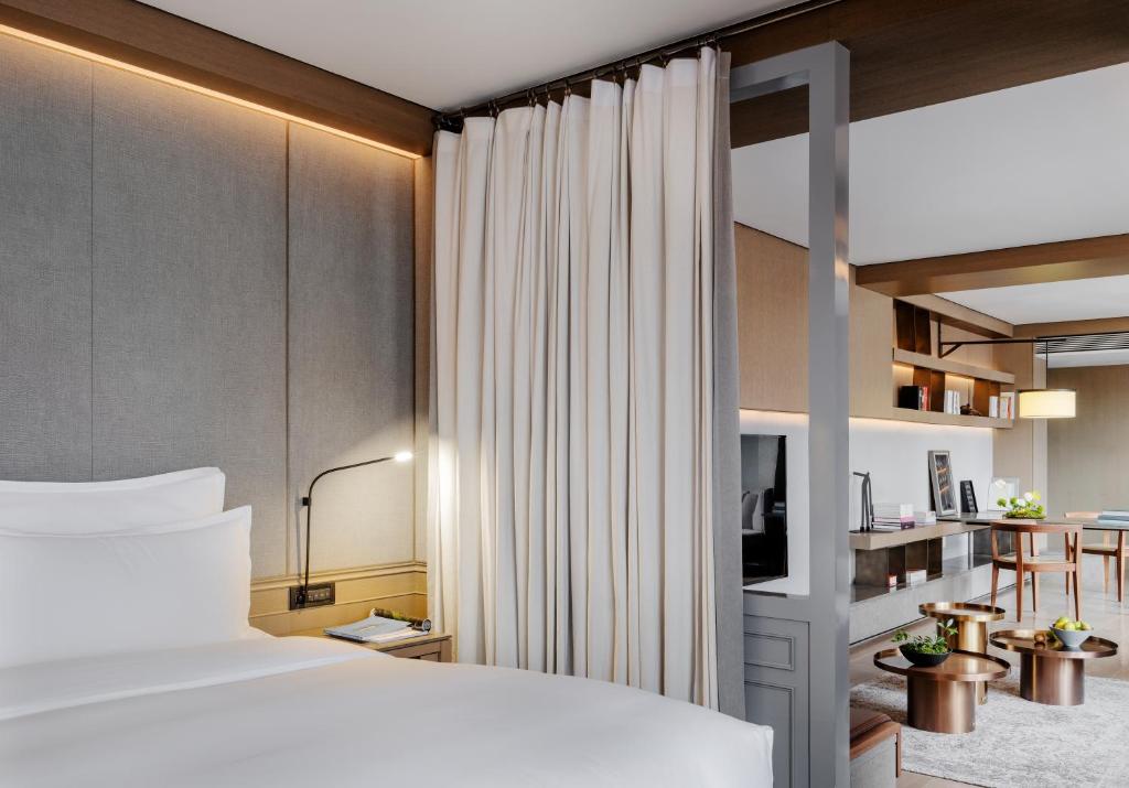 Сьюит (Chao Suite inclusive Mini Bar and 24 hours stay), CHAO Sanlitun Beijing