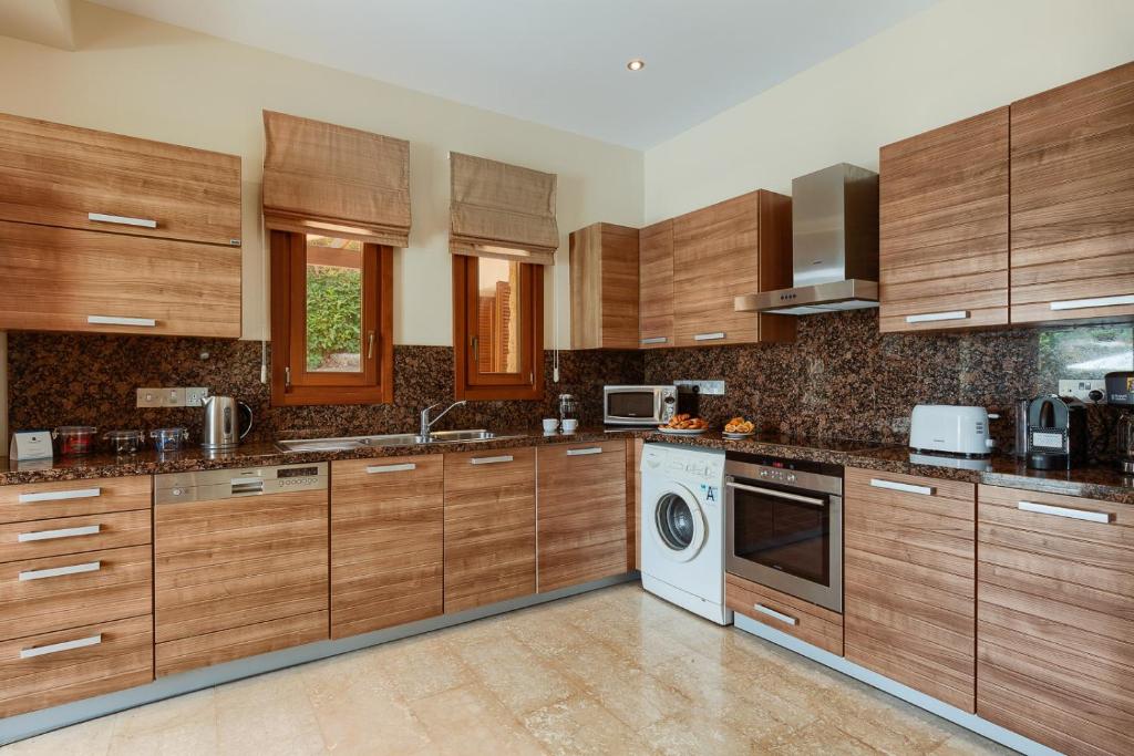 Aphrodite Hills Rentals - Superior Villas photo 1