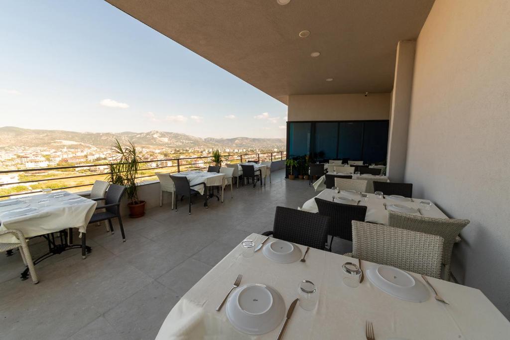 ARTES HOTEL photo 3