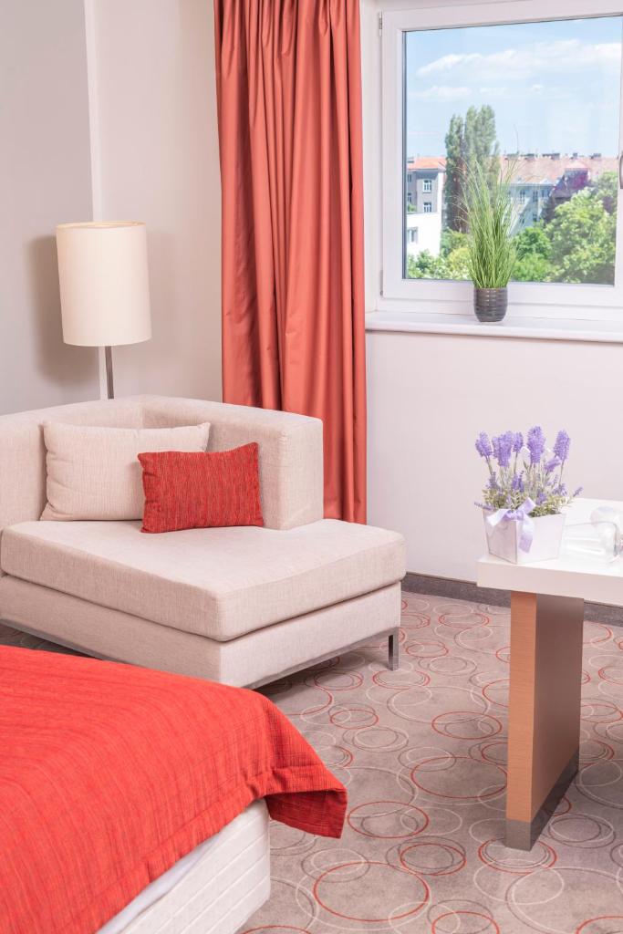 Двухместный (Стандартный двухместный номер с 1 кроватью), FourSide Hotel & Suites Vienna