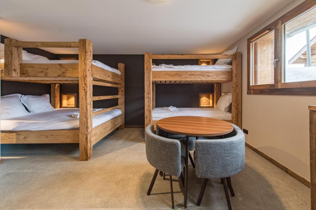 CAPRICORNE - Chalet sur les pistes avec sauna et home cinema photo 1