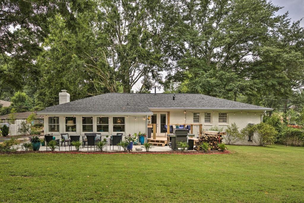 Alpharetta Home with Large Yard - Walk to Dtwn! photo 1