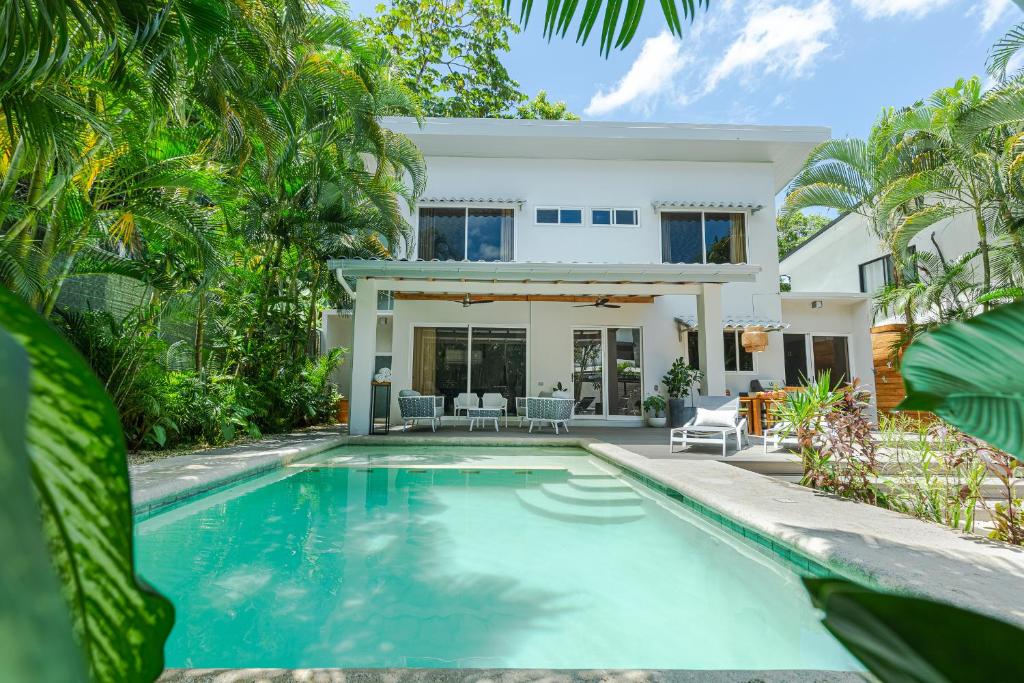 Peace Villa Santa Teresa - Walking distance to the beach photo 1