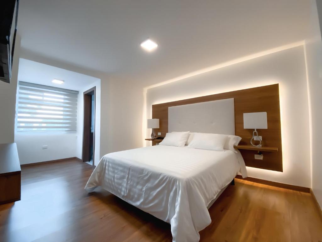 Hotel Miraflores photo 2