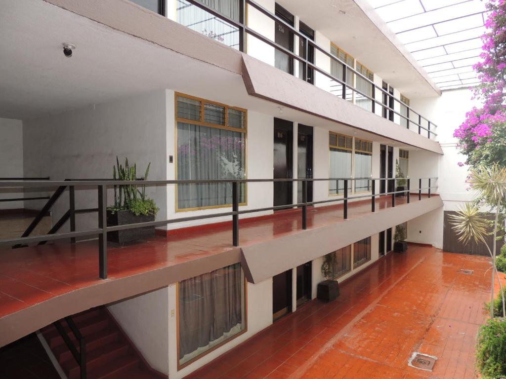 Hotel Lizbeth photo 2