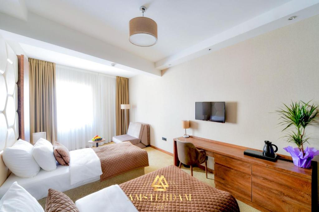 Двухместный (Двухместный номер «Комфорт» с 2 отдельными кроватями), Amsterdam Hotel