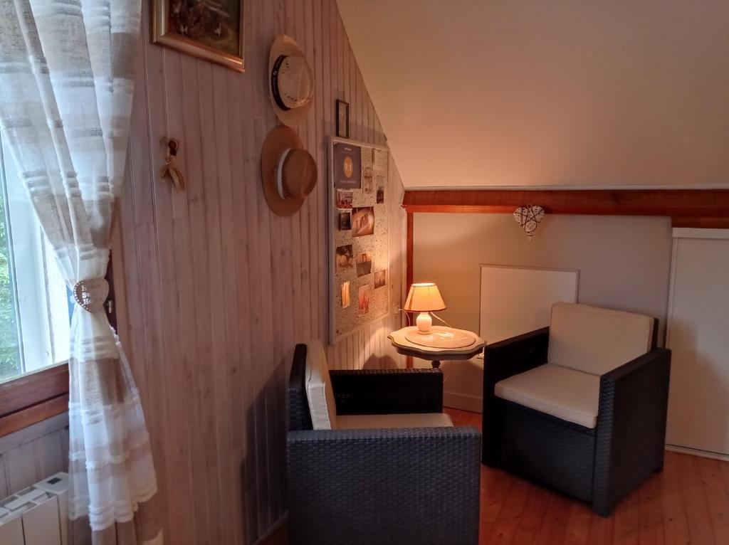 chambre campagnarde du grès rouge avec petit déj photo 4
