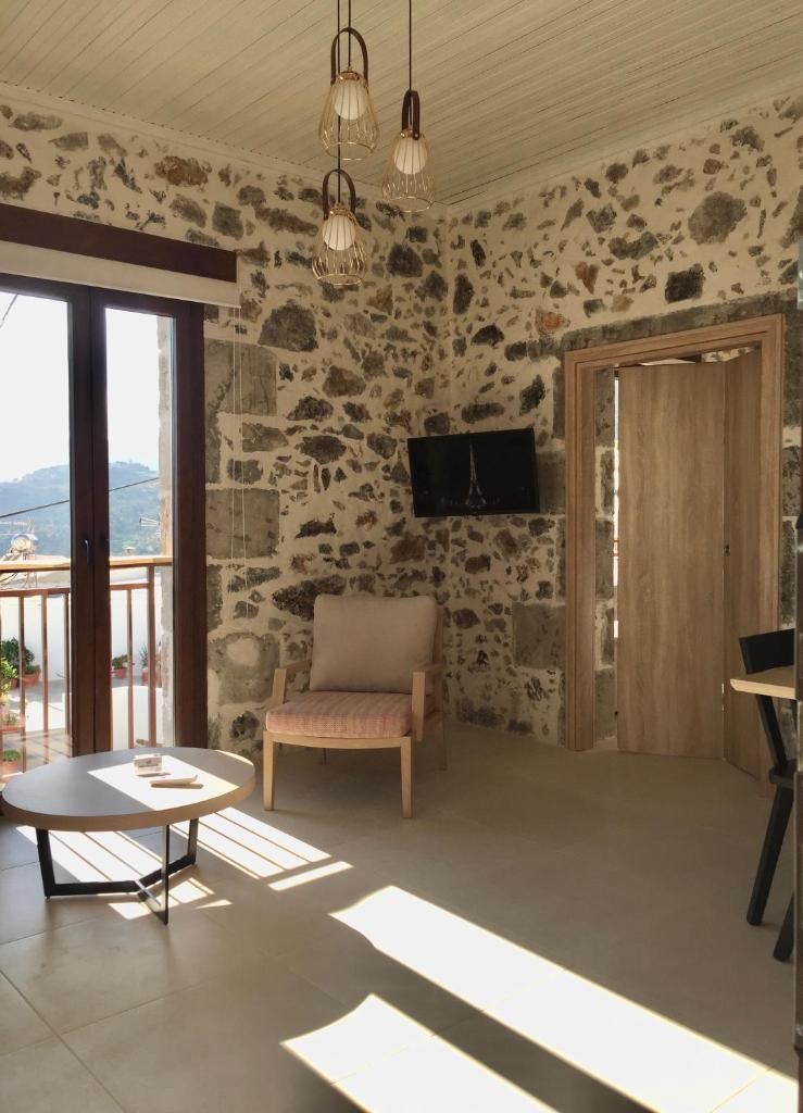 Mirthia Apartments photo 4