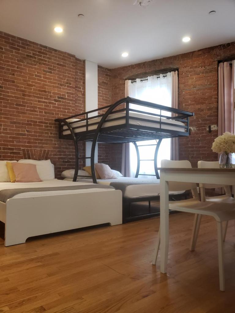 Апартаменты (Апартаменты-студио), Hotel and the City, Empire State Building