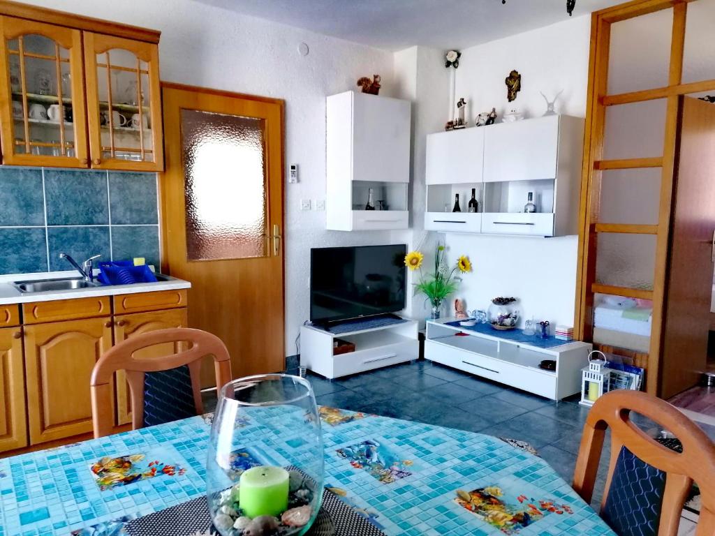 Apartman Čanaki Splitska photo 3