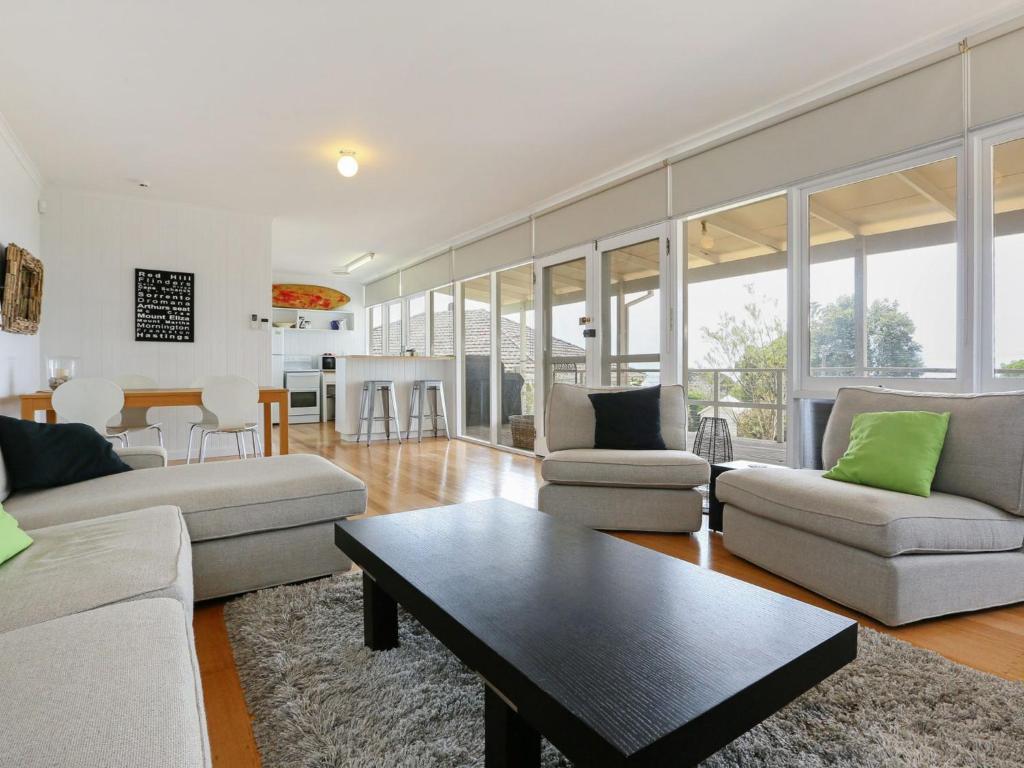 DROMANA BEACH SHACK photo 3