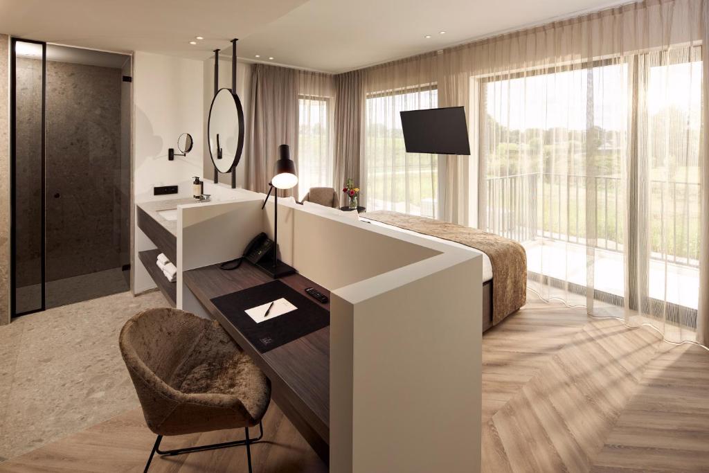 Van der Valk Hotel Beveren photo 2