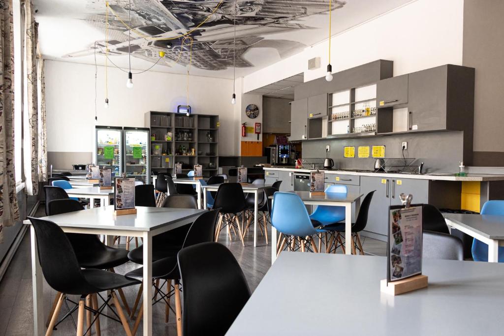 Одноместный (Одноместный номер с общим душем и туалетом), Hostel Downtown