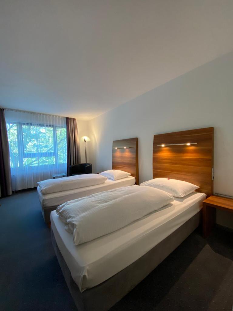 City Hotel Fortuna Reutlingen photo 2