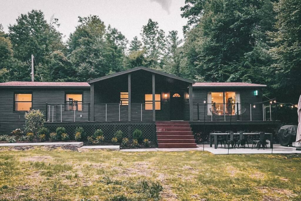 Blackbear Lodge - Ski Phoenicia, Hunter, Catskills, Windham, Belleayre image