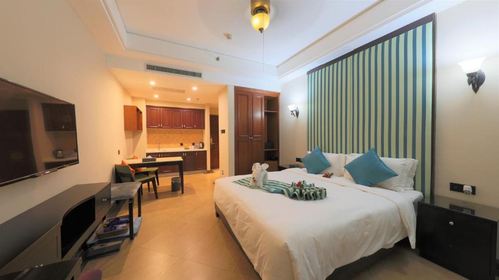 Двухместный (Queen Room with Pool View and Hot Spring), Hainan Ya Tai Hot Spring Hotel