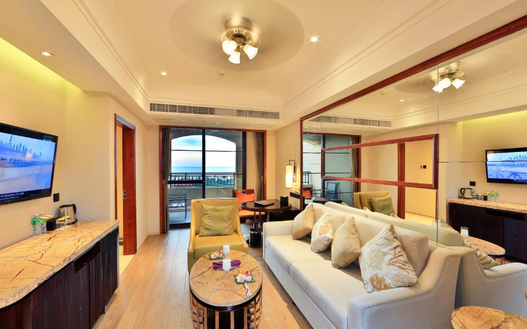 Сьюит (Люкс, вид на сад), Hainan Ya Tai Hot Spring Hotel