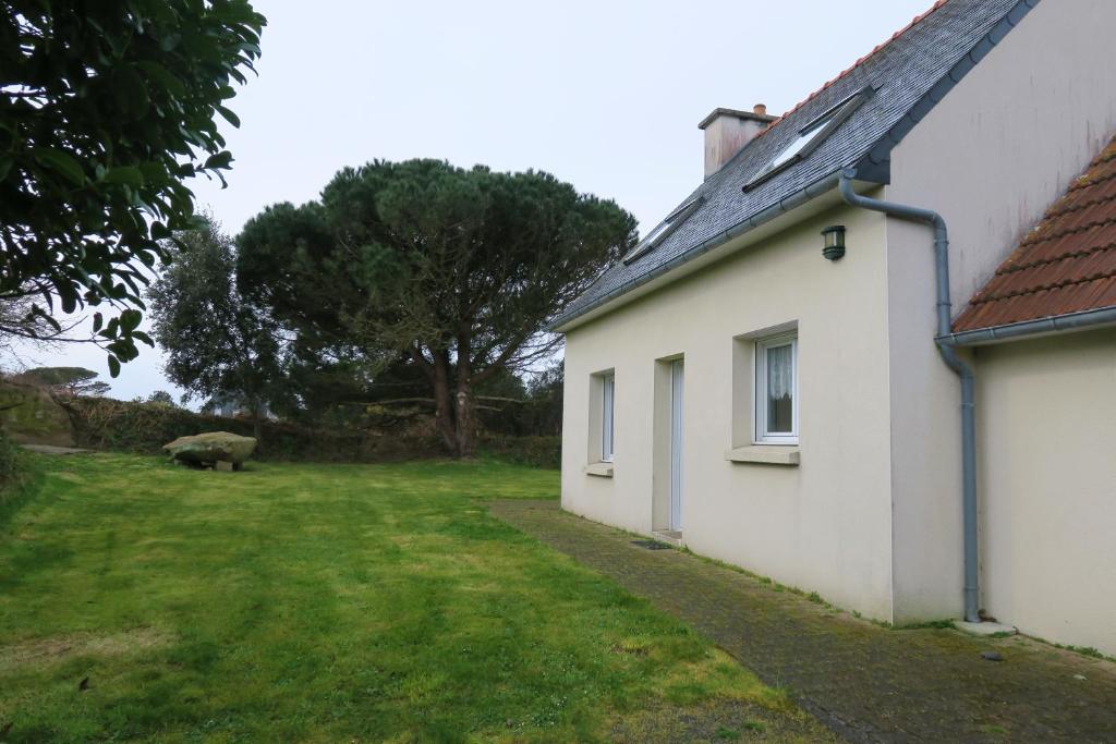 Maison avec jardin à 400m de la plage à Landrellec en PLEUMEUR-BODOU Ref 250
