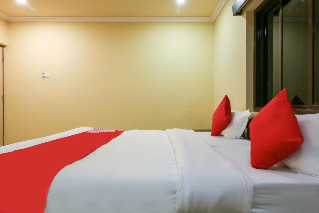 Трехместный (Трехместный номер Делюкс), OYO 7206 Spartan Inn