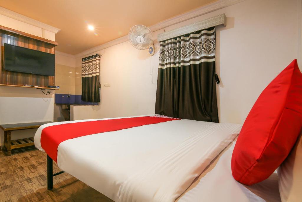 Двухместный (Небольшой двухместный номер с 1 кроватью), OYO 7206 Spartan Inn