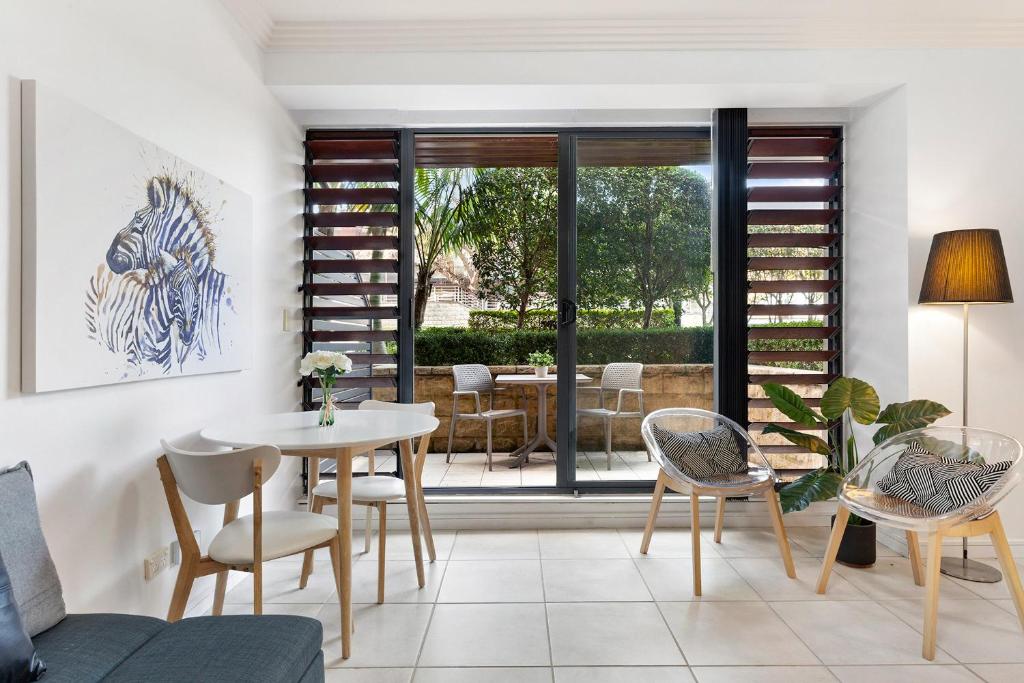Harbourside Studio Apartment photo 2