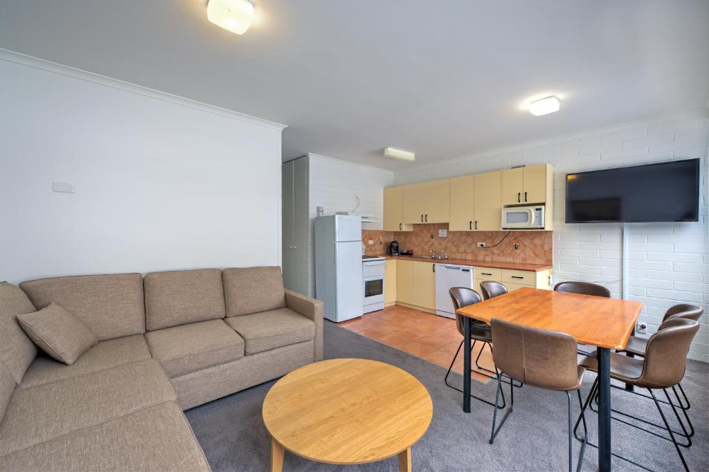 Snow Ski Apartments 03 photo 1