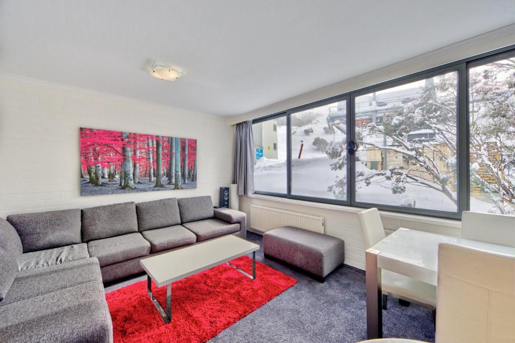 Snow Ski Apartments 08 photo 1