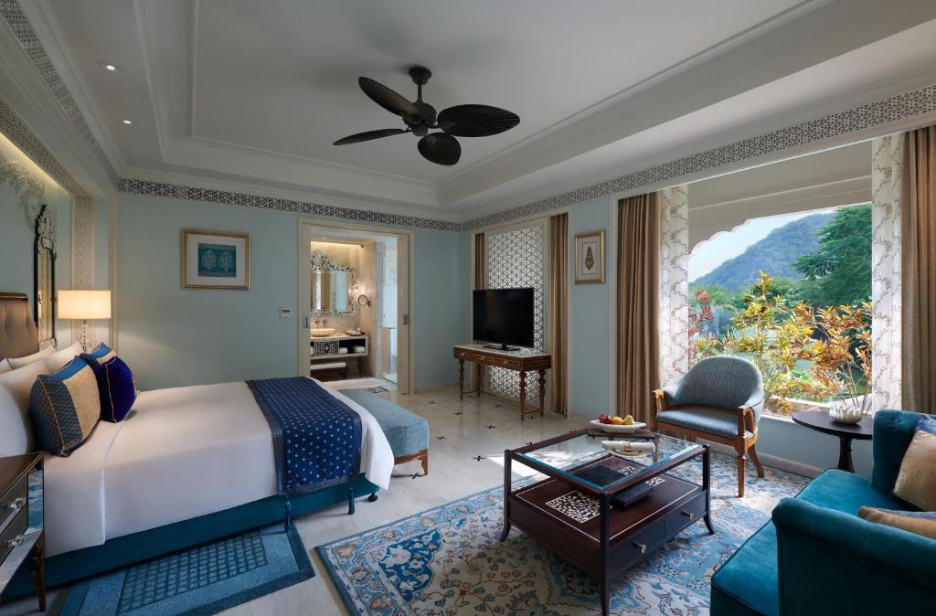 Трехместный (Королевский люкс), JW Marriott Jaipur Resort & Spa