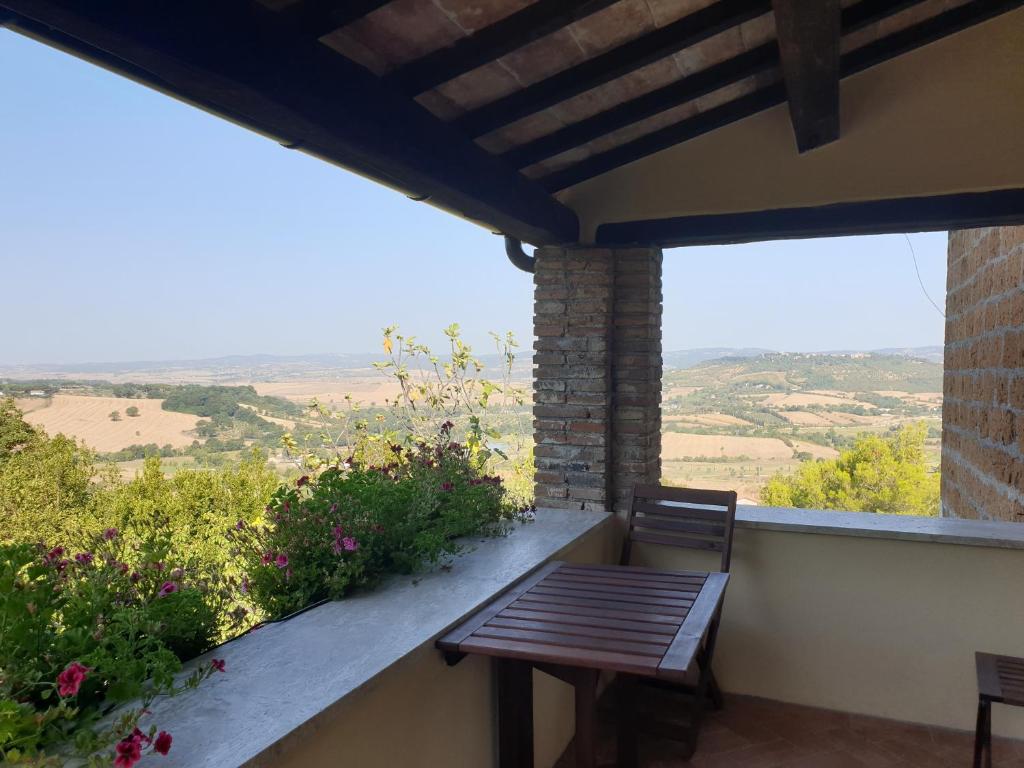 Le Querciolaie Monte Cavallo - upper apartment photo 4