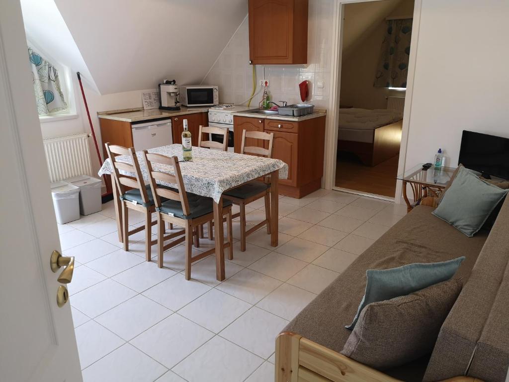 Atlantika Apartman photo 2