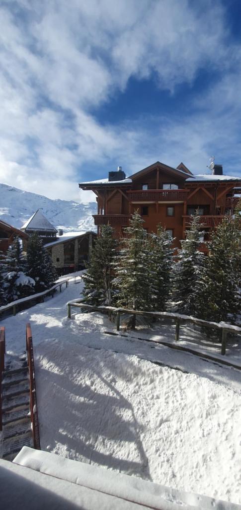 Appart 3 pièces pour 5 à 7 personnes ski au pieds dans résidence avec Piscine photo 1